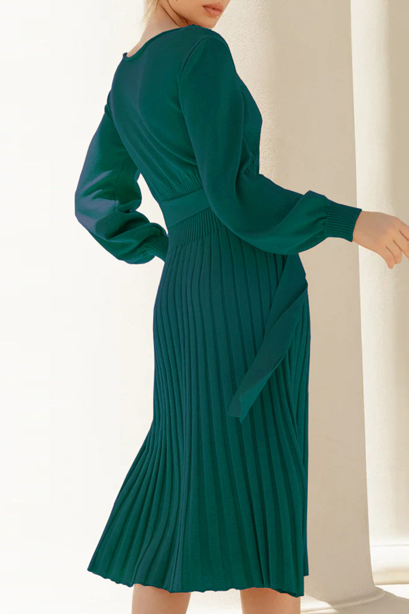 MW | Modisches und minimalistisches allgemeines Kleid