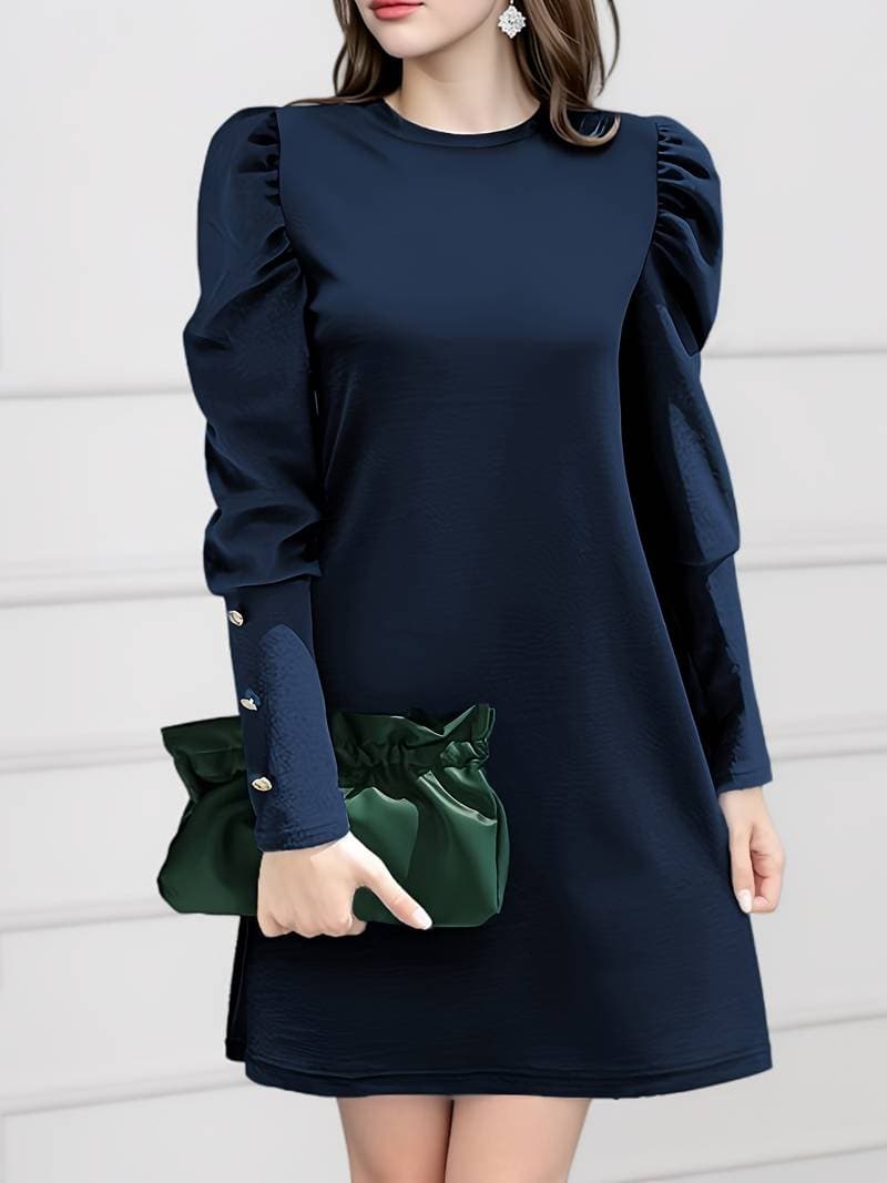 MW | Modisches und minimalistisches Winterkleid