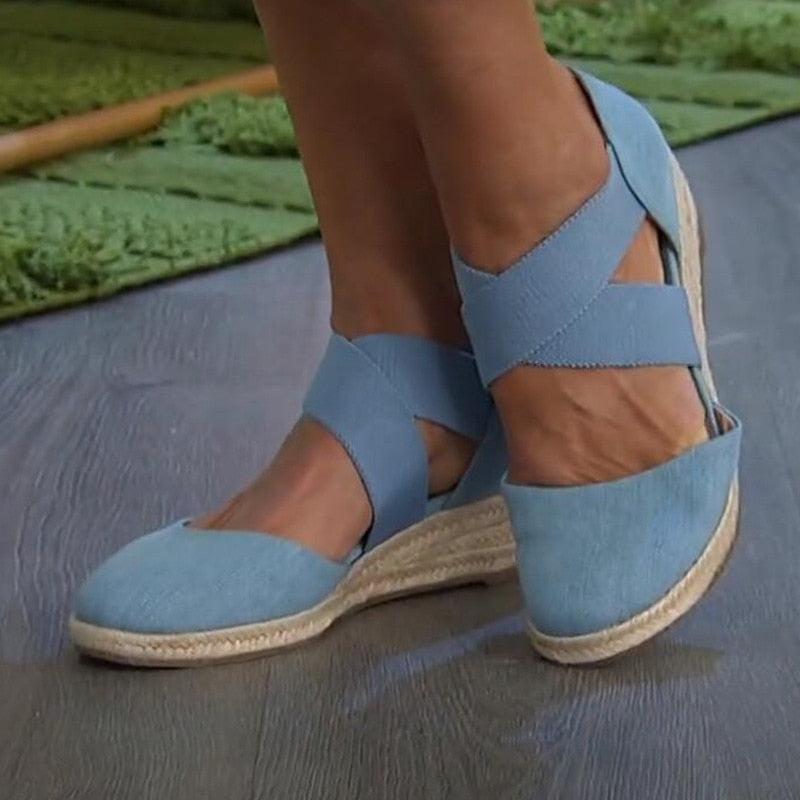 Nelly Designers | Damen Espadrille-Keilsandaletten mit Kreuzriemen
