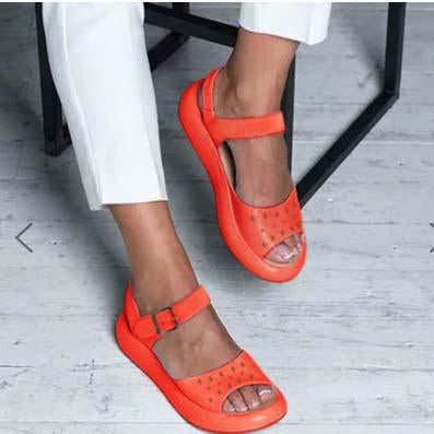 Nelly Designers | Orthopädische flache Sandalen mit Peep Toe