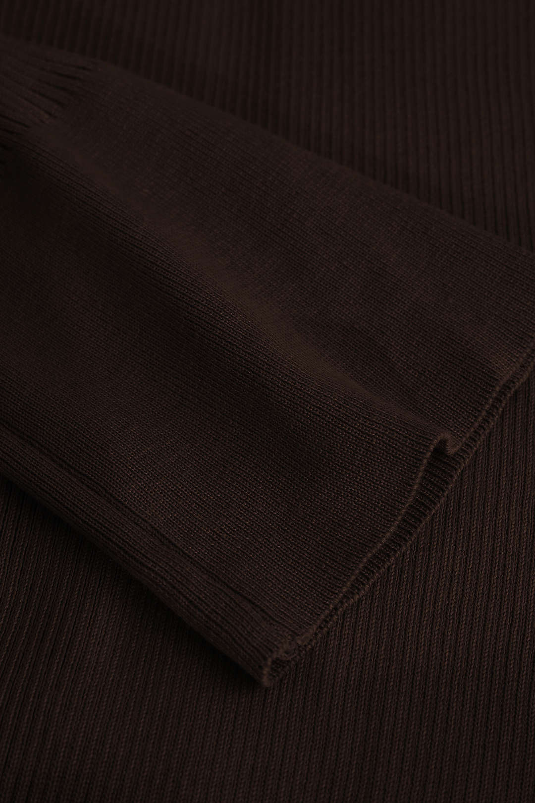 MW | Modisches und minimalistisches Winterkleid
