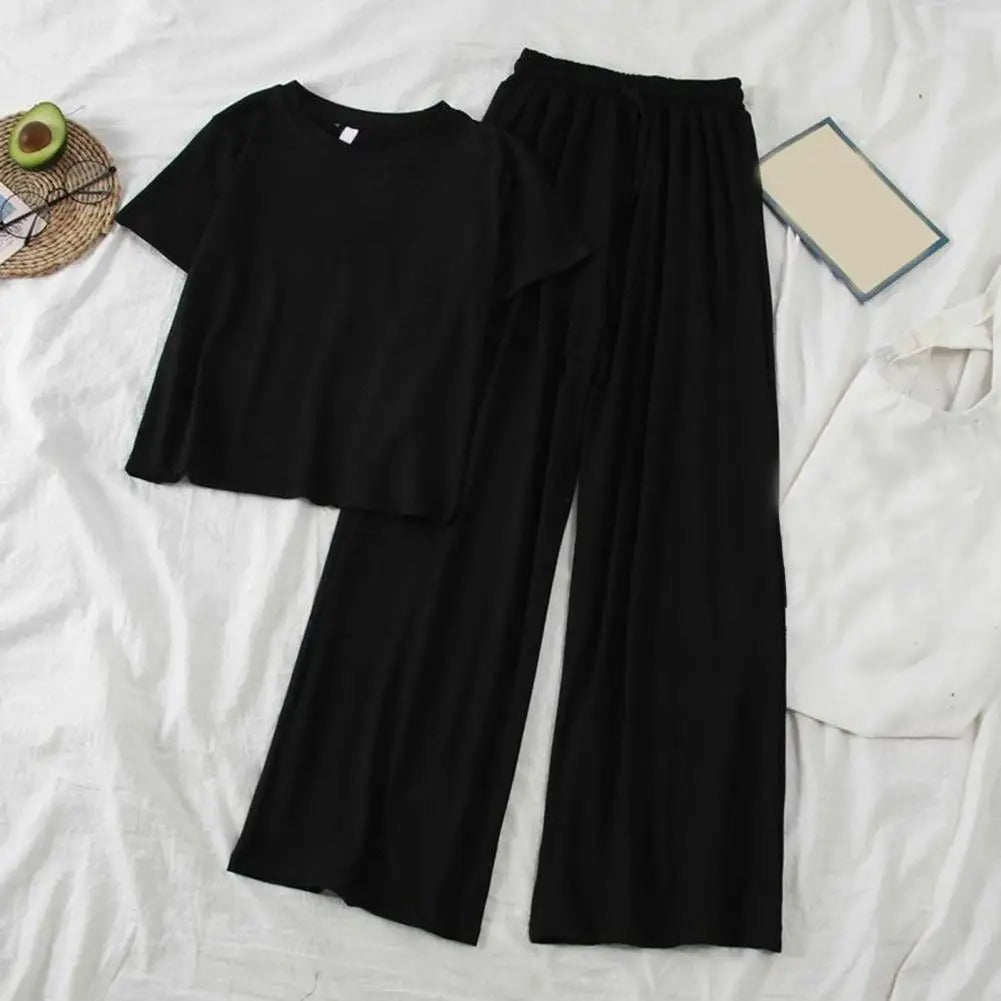 MW | T-Shirt und Hose mit Rundhalsausschnitt