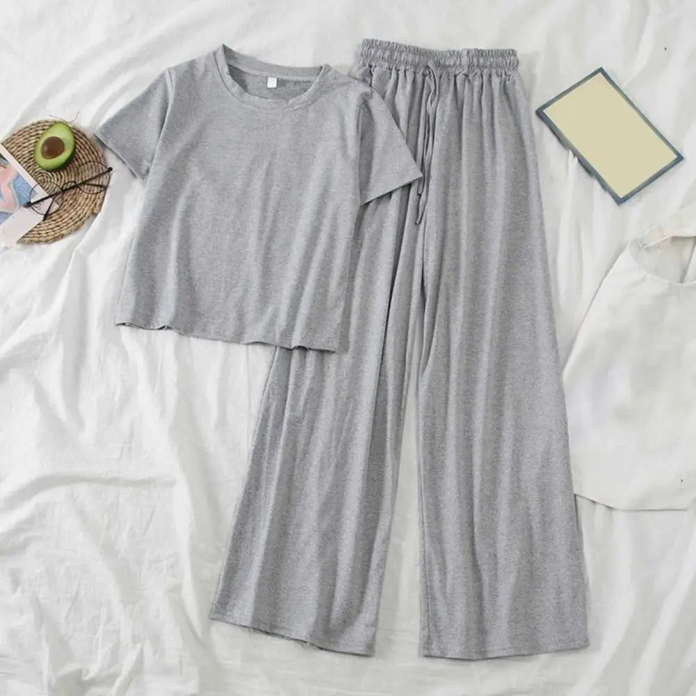 MW | T-Shirt und Hose mit Rundhalsausschnitt