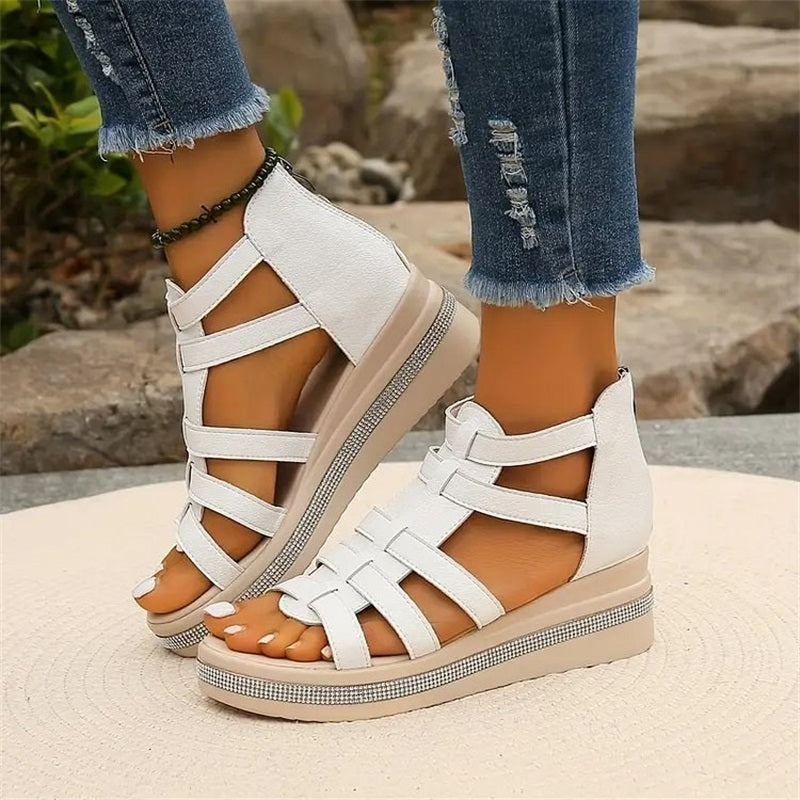 Nelly Designers | Strassbesetzte Keilsandalen