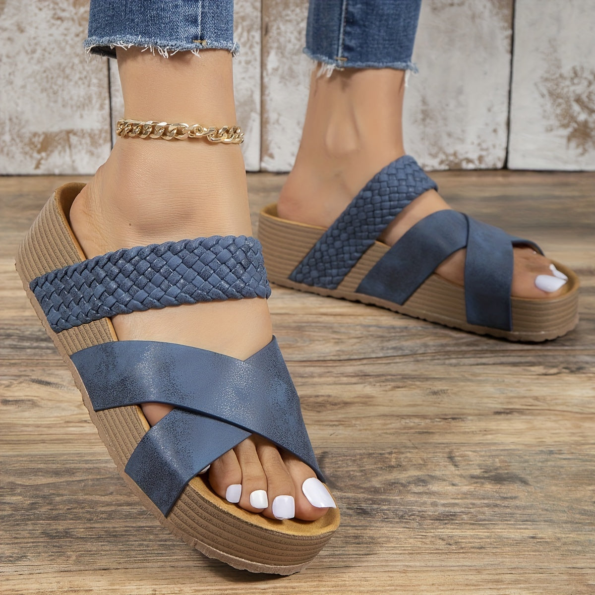 Nelly Designers | Geflochtene Detail Criss Cross Plateau Hausschuhe
