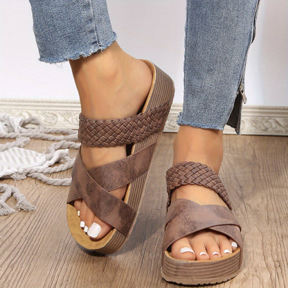 Nelly Designers | Geflochtene Detail Criss Cross Plateau Hausschuhe