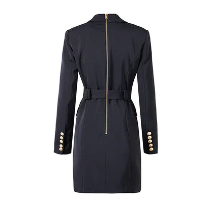 MW | Modisches und minimalistisches Winterkleid