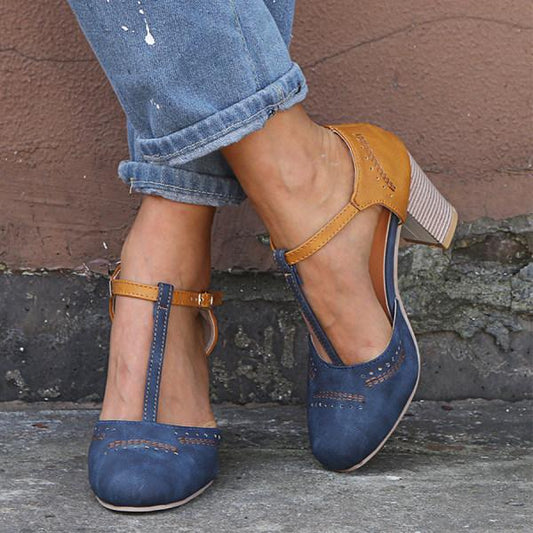 Nelly Designers | Retro Damen T-Strap Pumps mit Blockabsatz