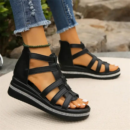 Nelly Designers | Strassbesetzte Keilsandalen